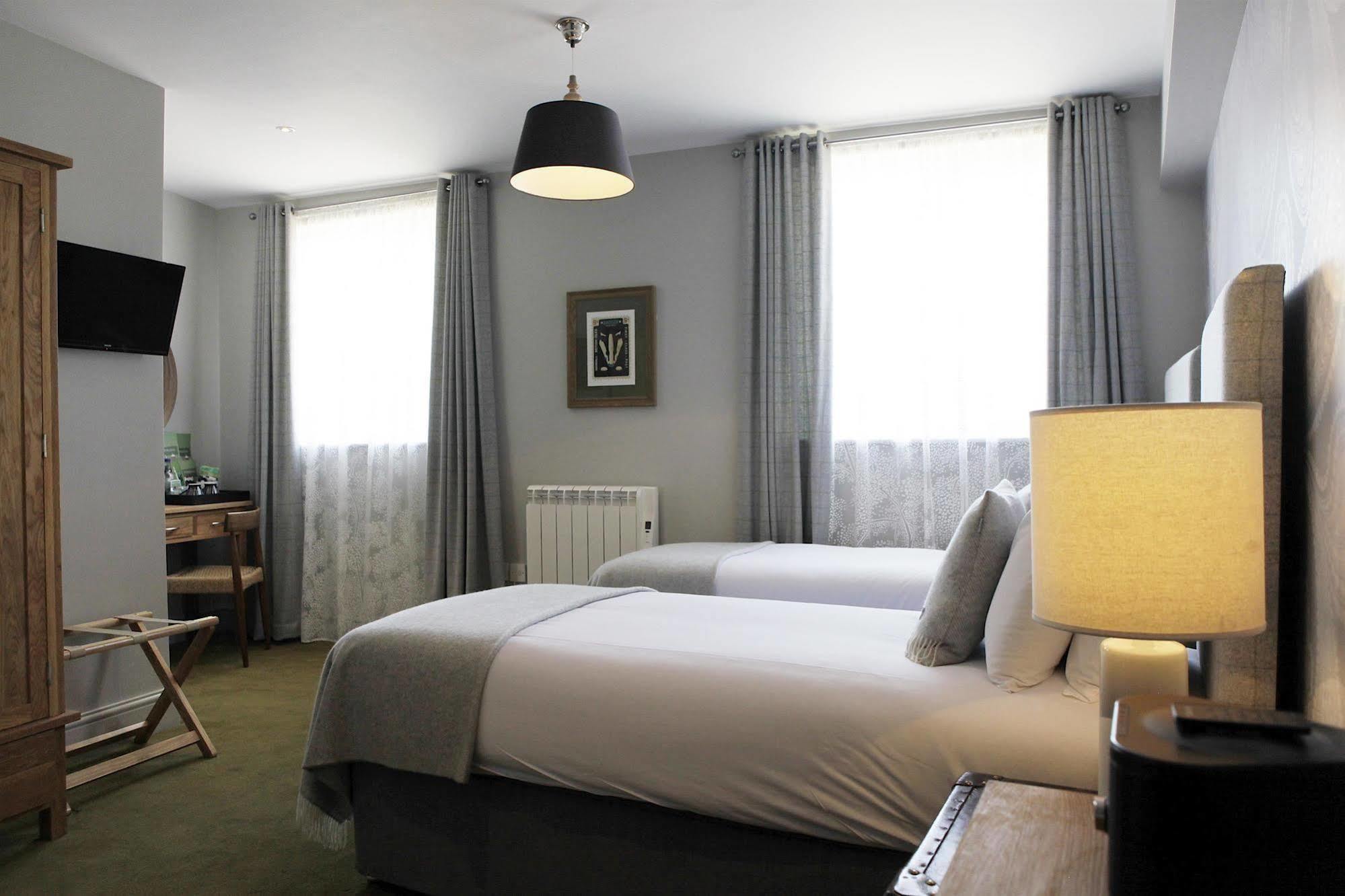 Hotel The Rose And Crown à Warwick  Extérieur photo